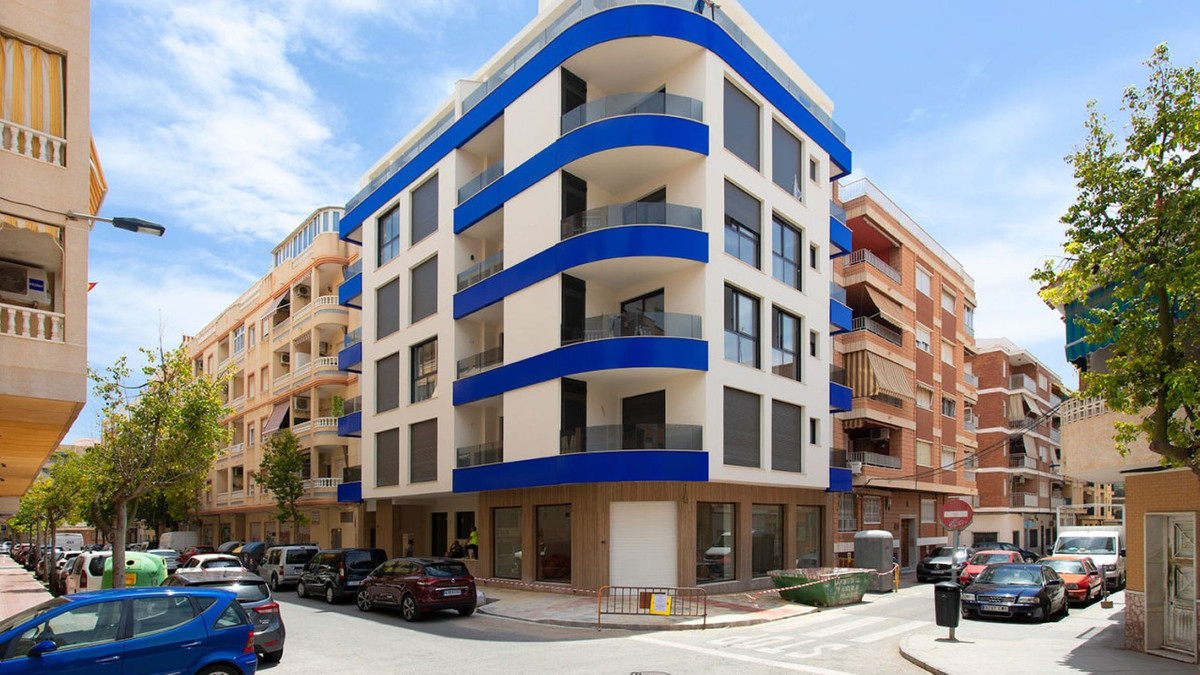 Se vende Apartamento Planta Media de 2 dormitorios en Costa Blanca, Alicante, España