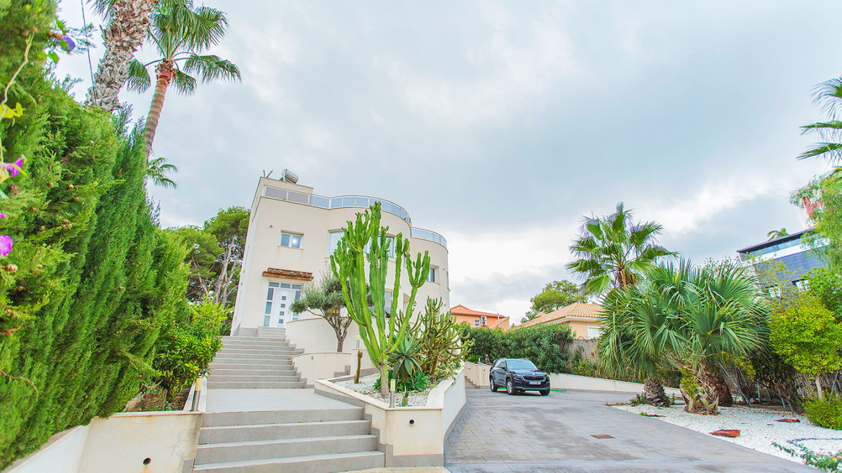 6 Bed Townhouse for sale in Los Balcones Costa Blanca, Alicante, Spain