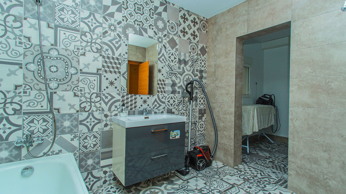 6 Bed Townhouse for sale in Los Balcones Costa Blanca, Alicante, Spain