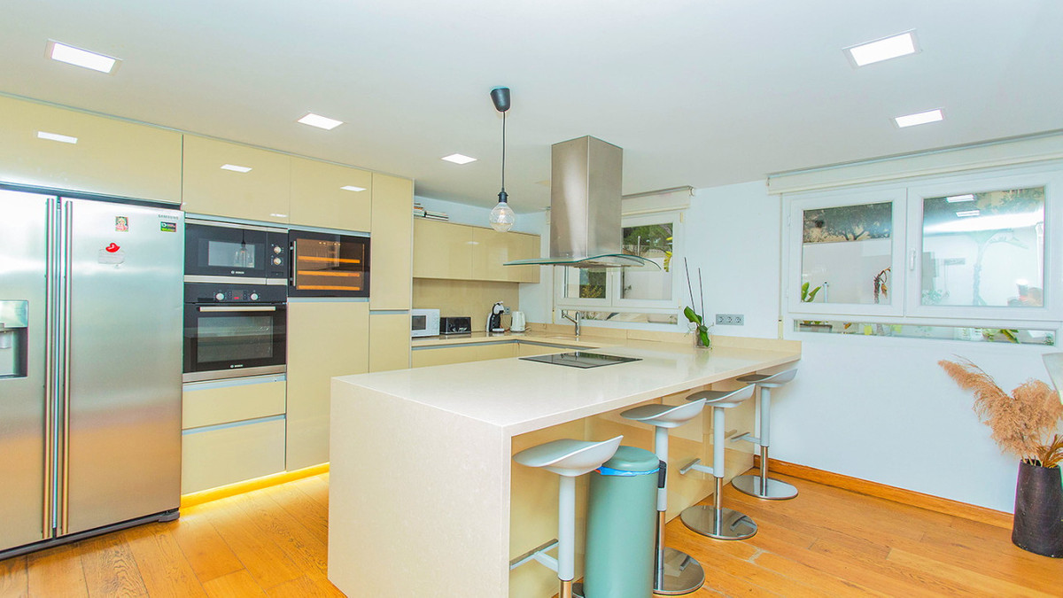 6 Bed Townhouse for sale in Los Balcones Costa Blanca, Alicante, Spain