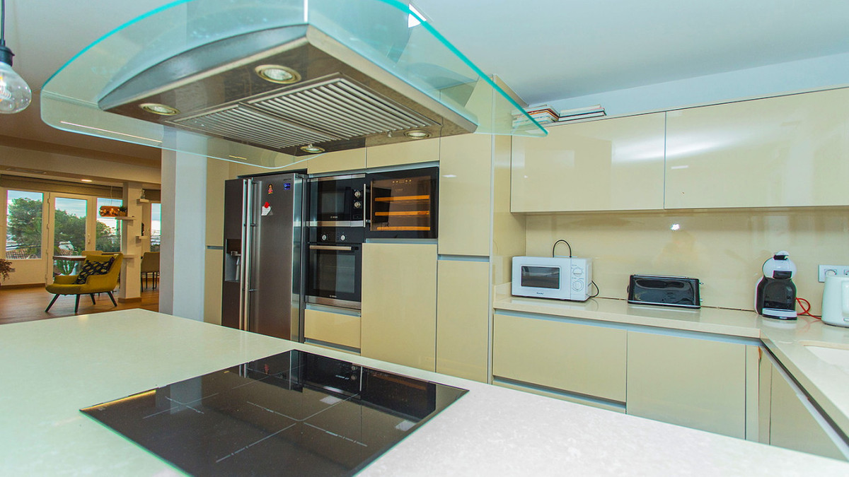6 Bed Townhouse for sale in Los Balcones Costa Blanca, Alicante, Spain