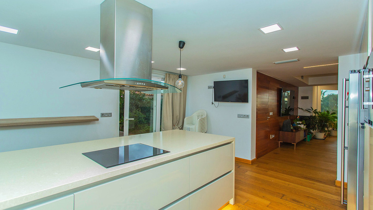 6 Bed Townhouse for sale in Los Balcones Costa Blanca, Alicante, Spain