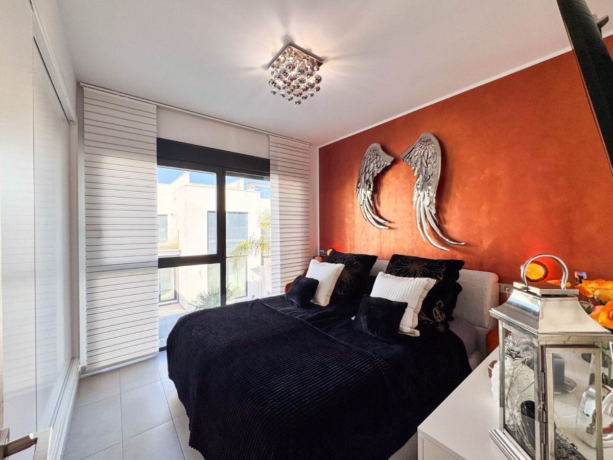 Se vende Villa - Chalet de 3 dormitorios en Costa Blanca, Alicante, España