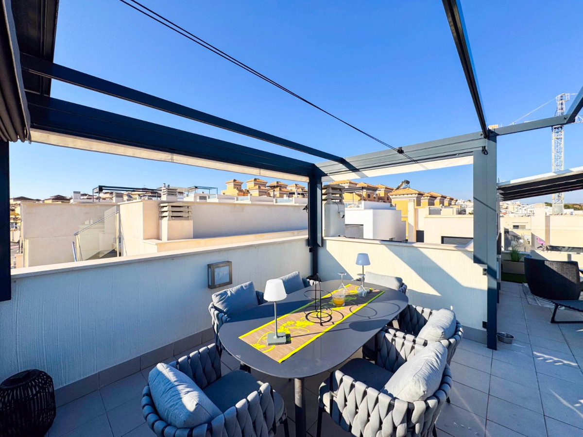 Se vende Villa - Chalet de 3 dormitorios en Costa Blanca, Alicante, España