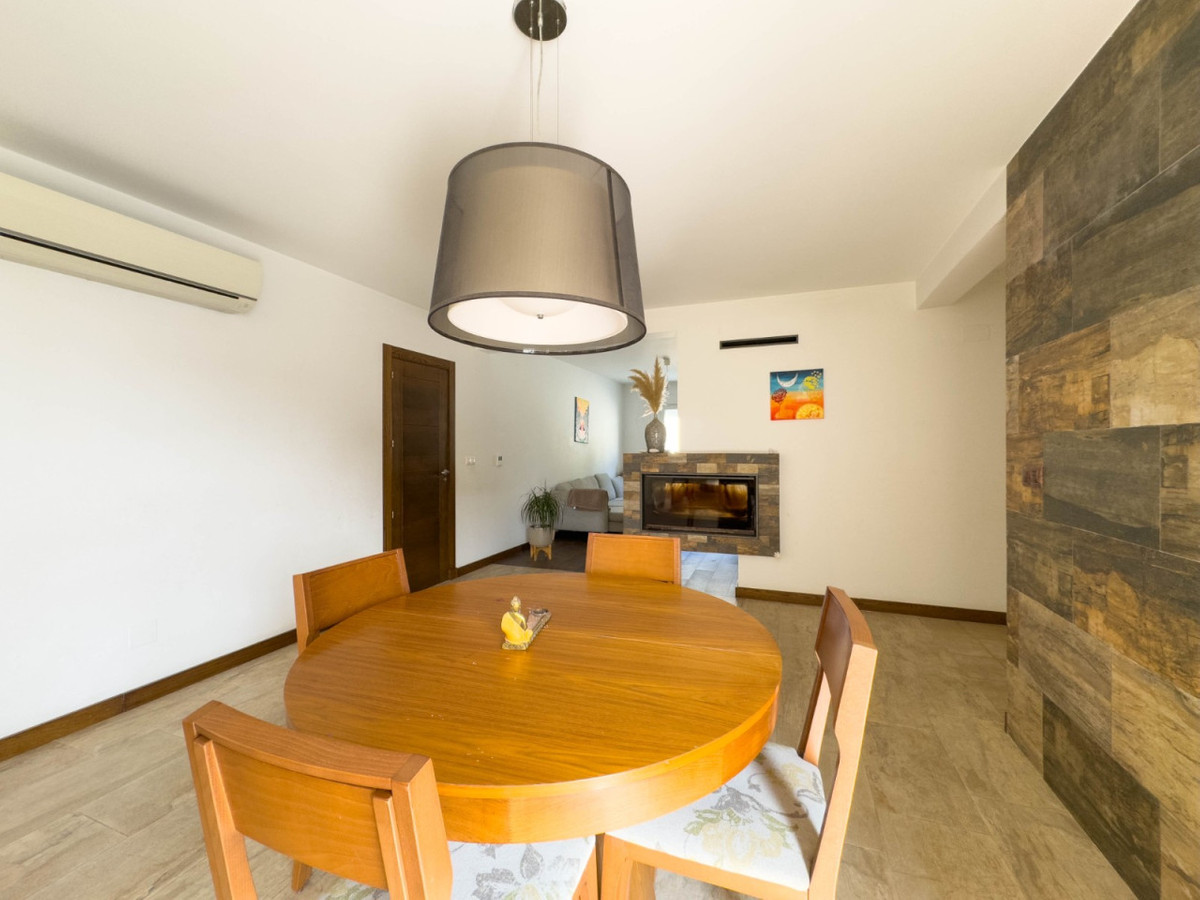Se vende Villa - Chalet de 4 dormitorios en Costa Blanca, Alicante, España