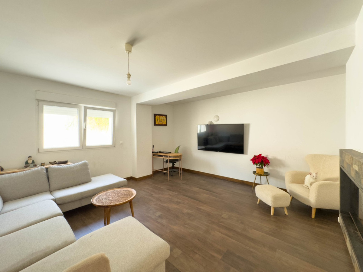 Se vende Villa - Chalet de 4 dormitorios en Costa Blanca, Alicante, España