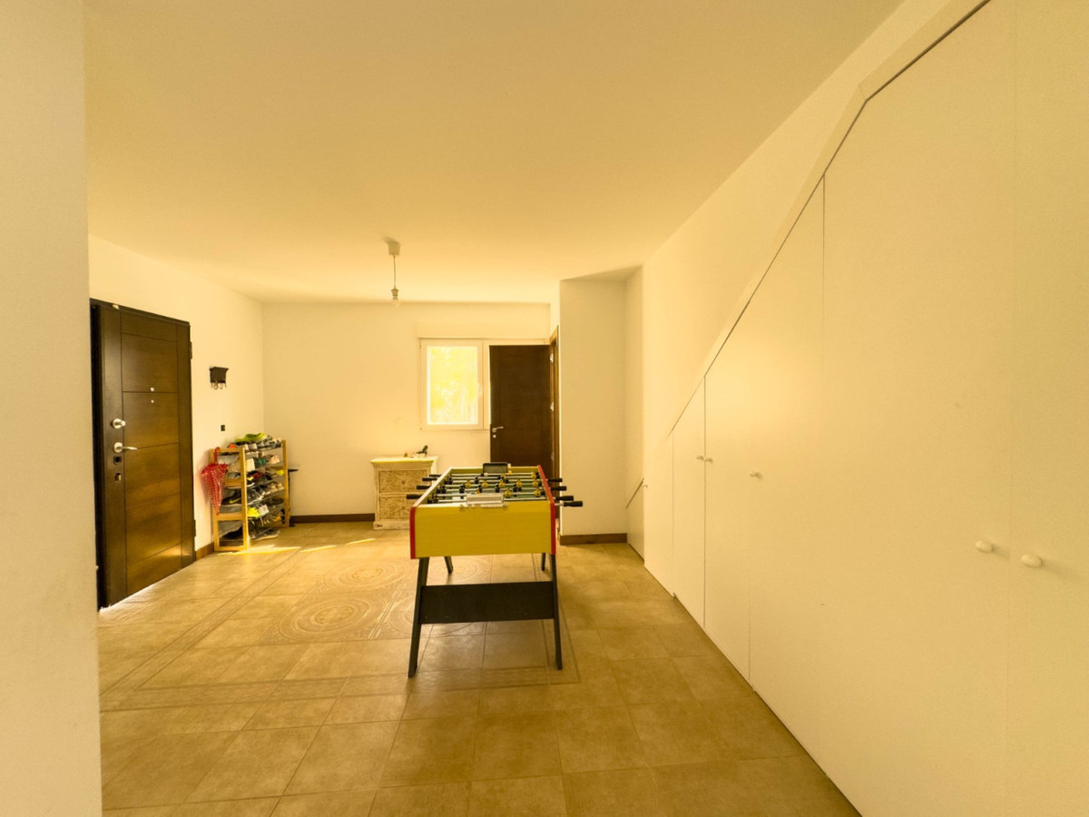 Se vende Villa - Chalet de 4 dormitorios en Costa Blanca, Alicante, España