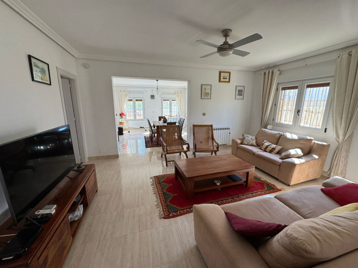 4 Bed Townhouse for sale in Torrevieja Costa Blanca, Alicante, Spain