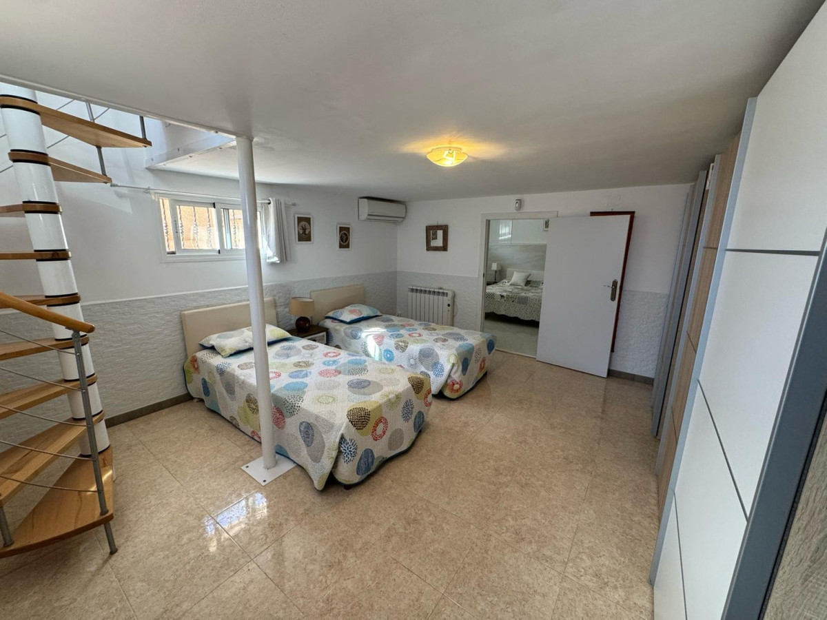 4 Bed Townhouse for sale in Torrevieja Costa Blanca, Alicante, Spain
