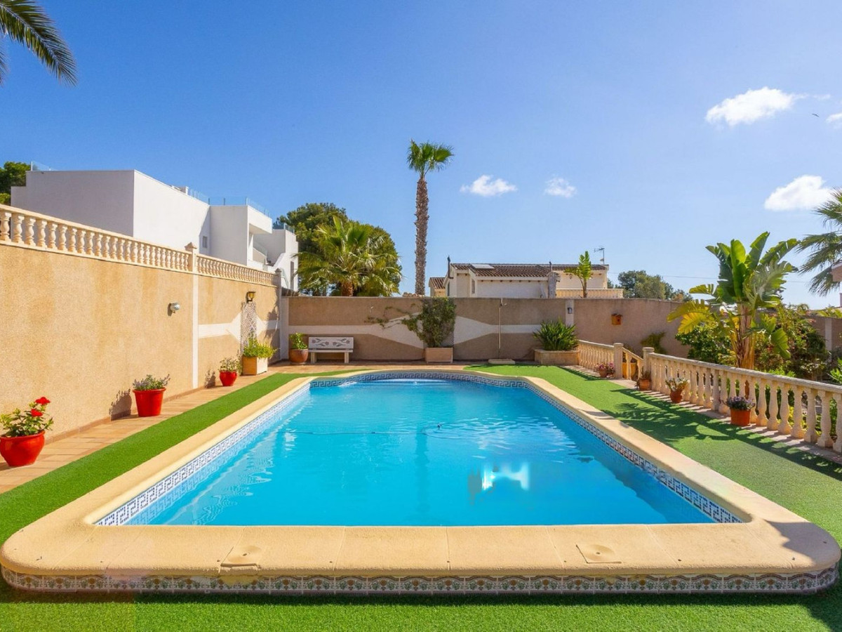 4 Bed Townhouse for sale in Torrevieja Costa Blanca, Alicante, Spain