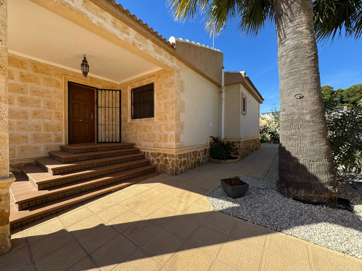 4 Bed Townhouse for sale in Torrevieja Costa Blanca, Alicante, Spain
