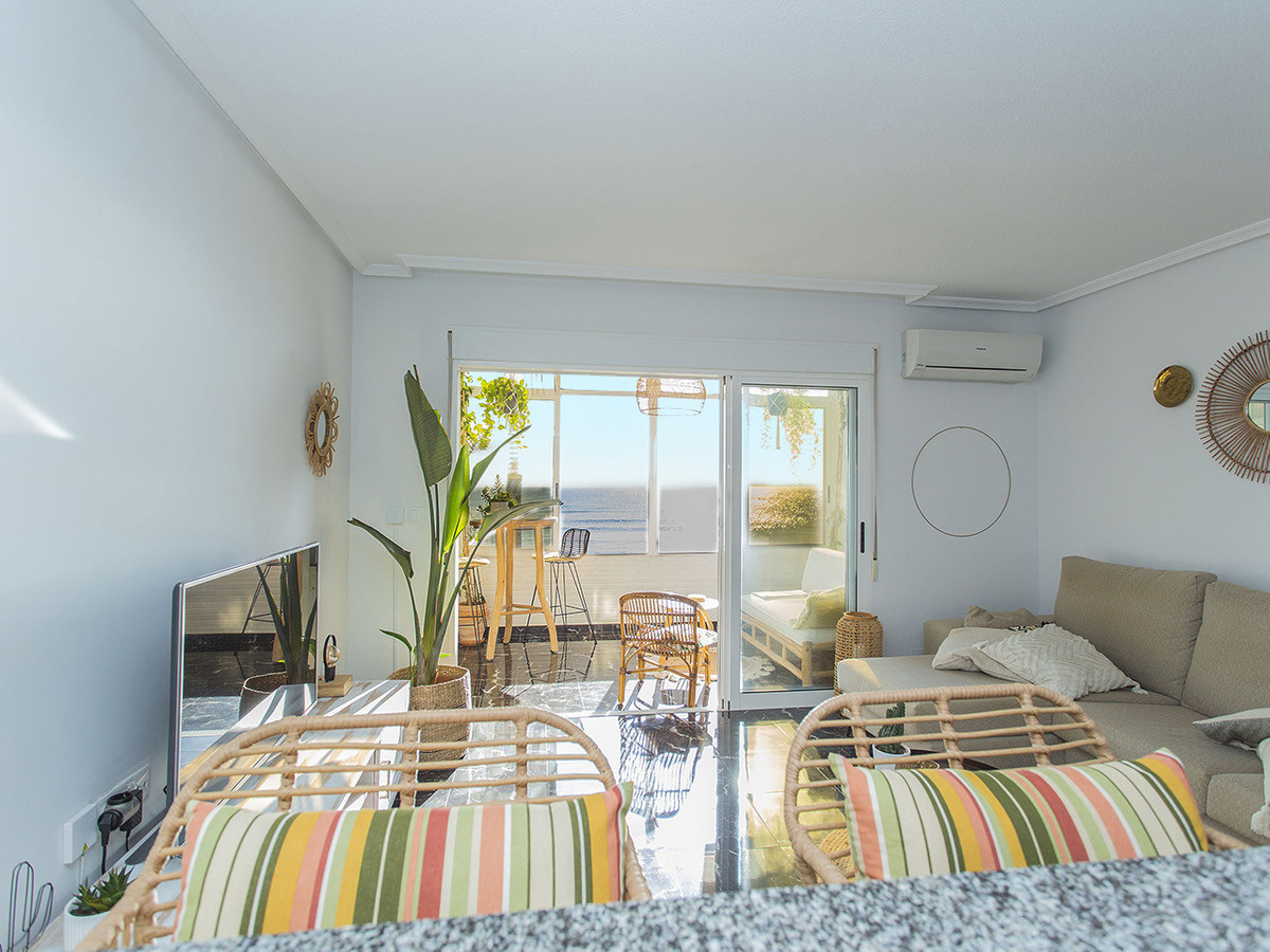 Se vende Apartamento Planta Baja de 2 dormitorios en Costa Blanca, Alicante, España