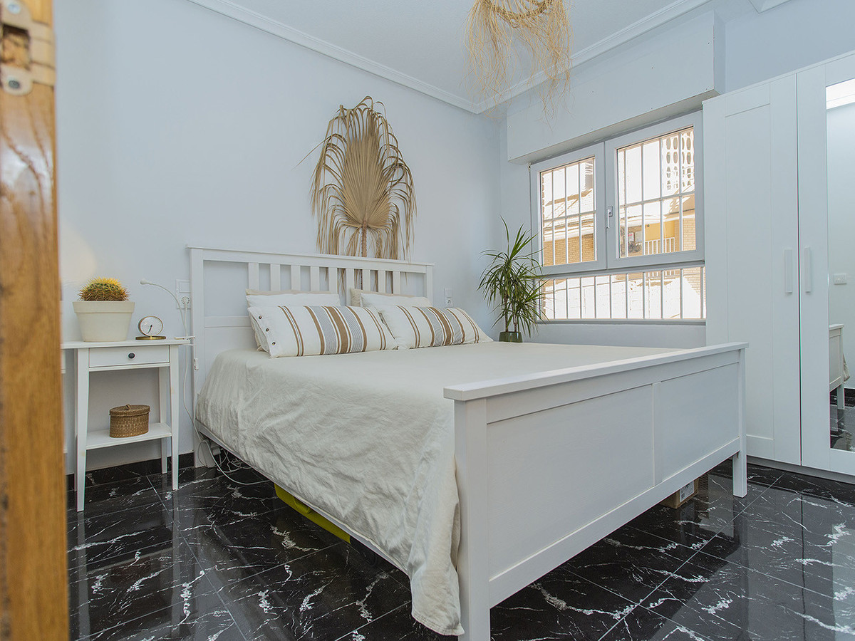 Se vende Apartamento Planta Baja de 2 dormitorios en Costa Blanca, Alicante, España