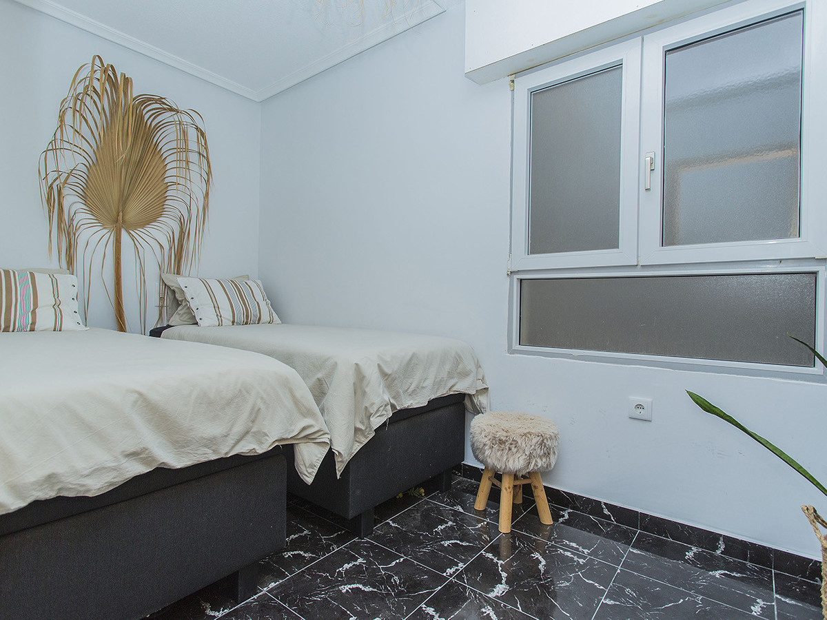 Se vende Apartamento Planta Baja de 2 dormitorios en Costa Blanca, Alicante, España