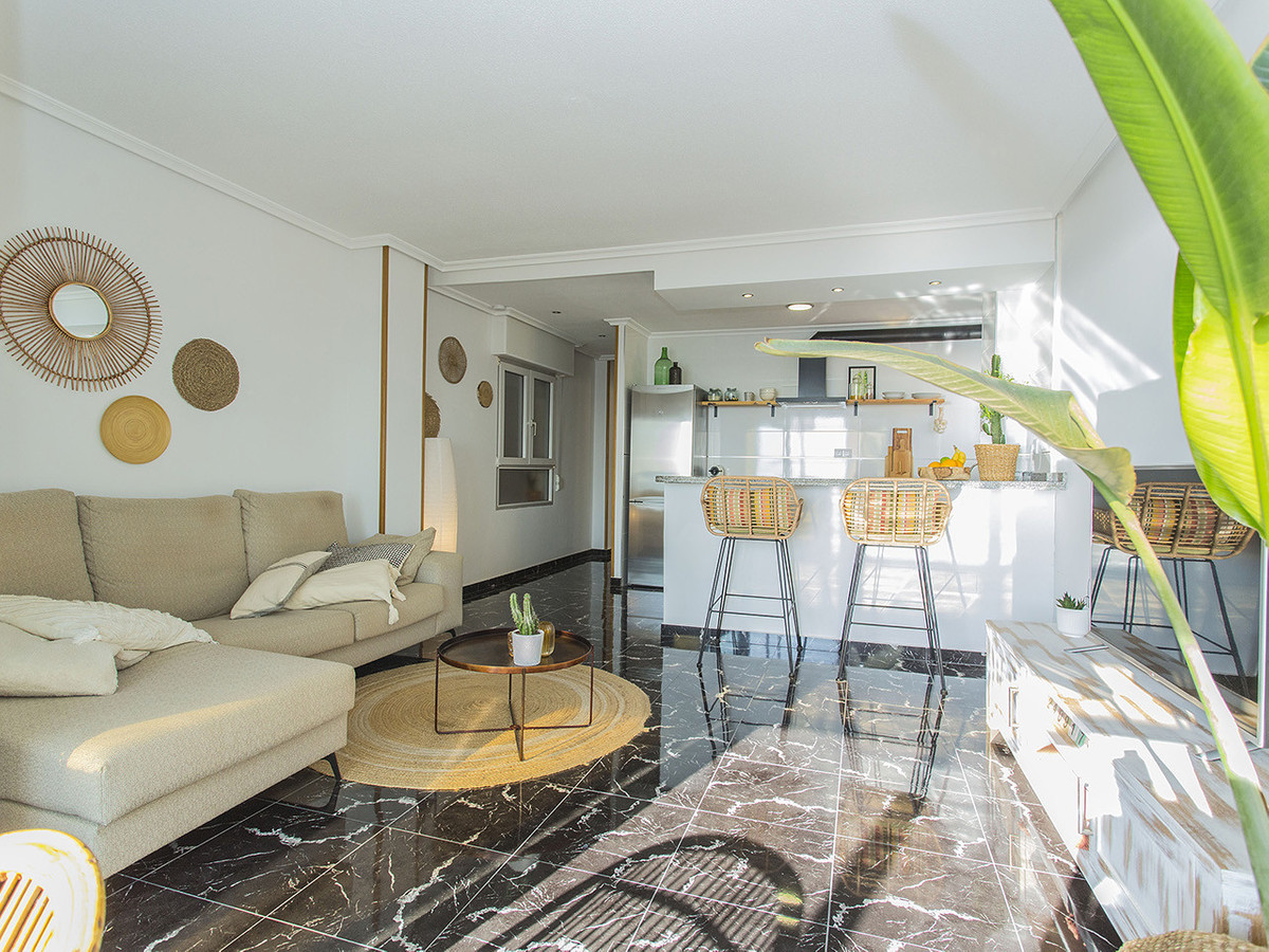 Se vende Apartamento Planta Baja de 2 dormitorios en Costa Blanca, Alicante, España