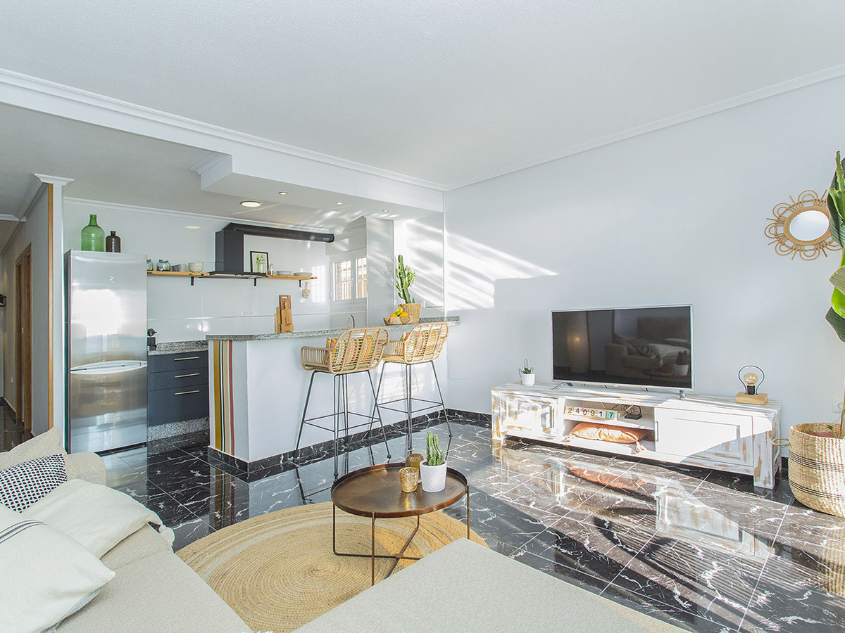 Se vende Apartamento Planta Baja de 2 dormitorios en Costa Blanca, Alicante, España