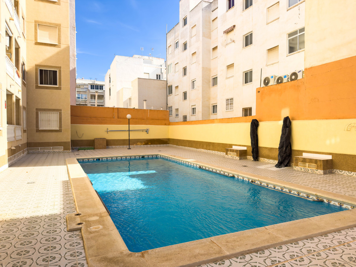 2 Bed Apartment for sale in Playa Del Cura Costa Blanca, Alicante, Spain