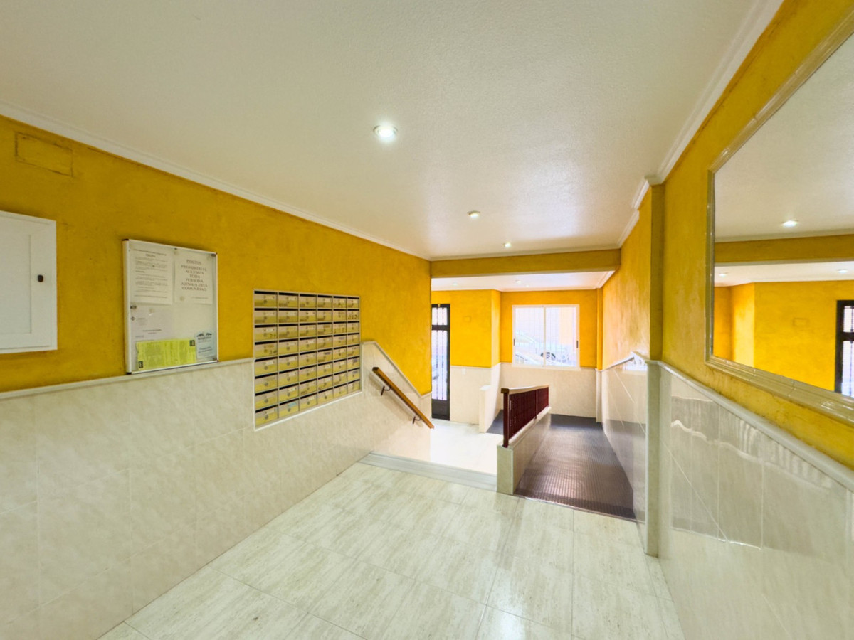 2 Bed Apartment for sale in Playa Del Cura Costa Blanca, Alicante, Spain