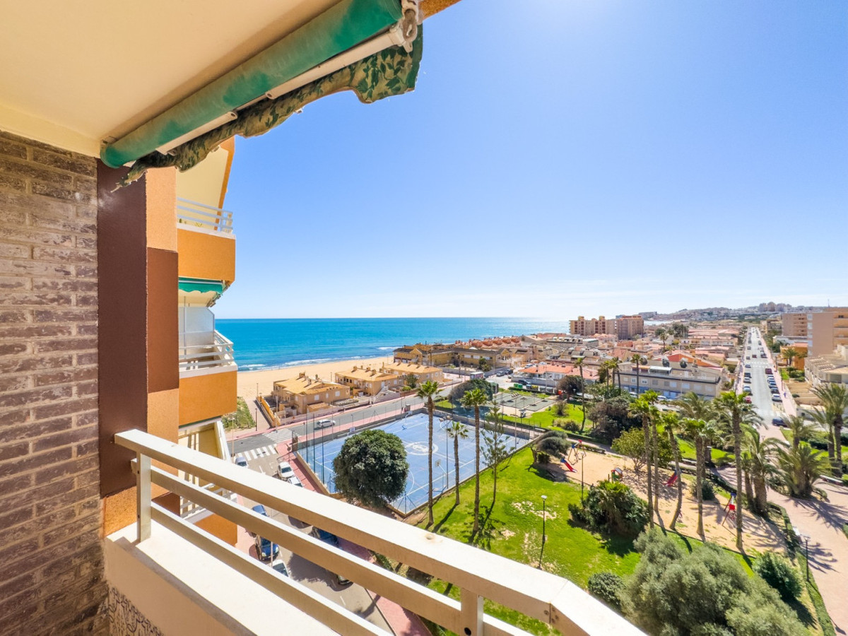 Se vende Ático de 3 dormitorios en Costa Blanca, Alicante, España