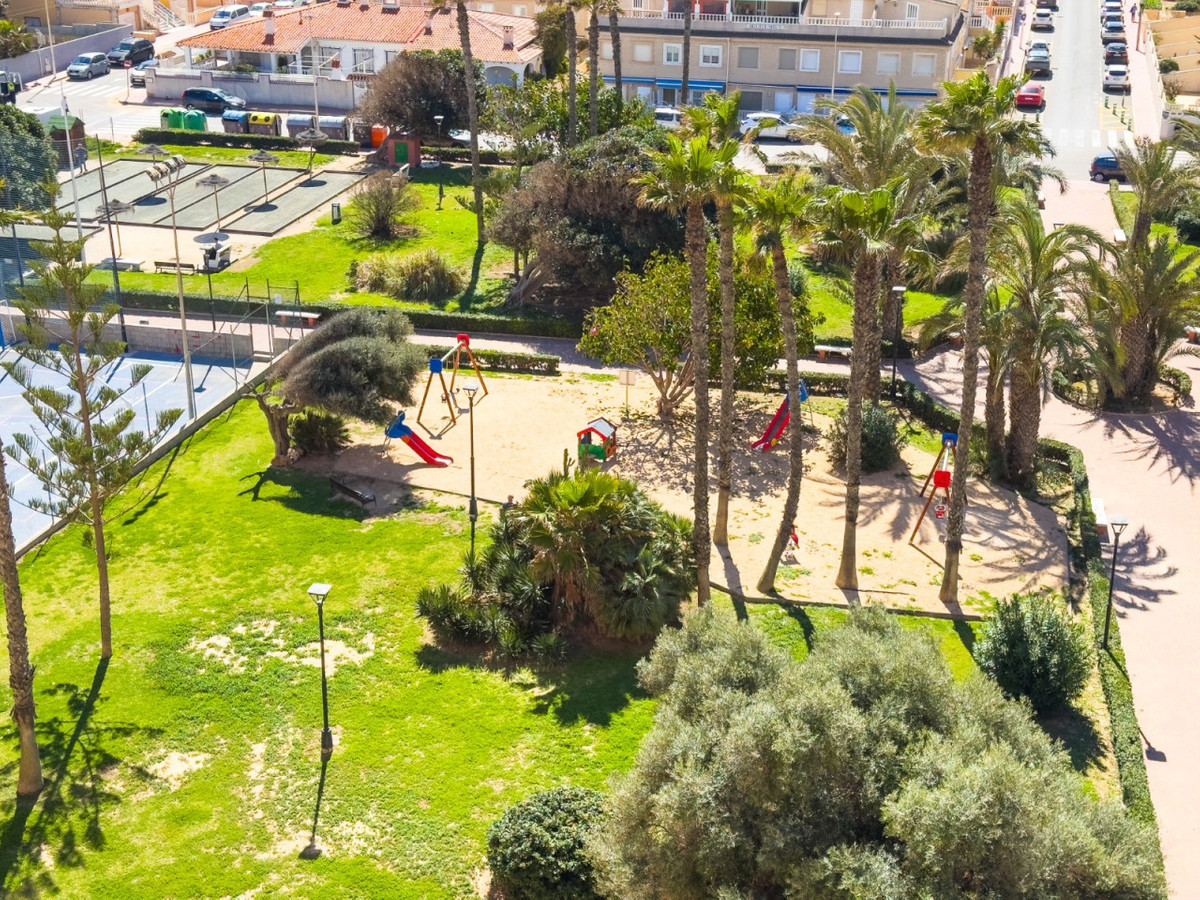 Se vende Ático de 3 dormitorios en Costa Blanca, Alicante, España