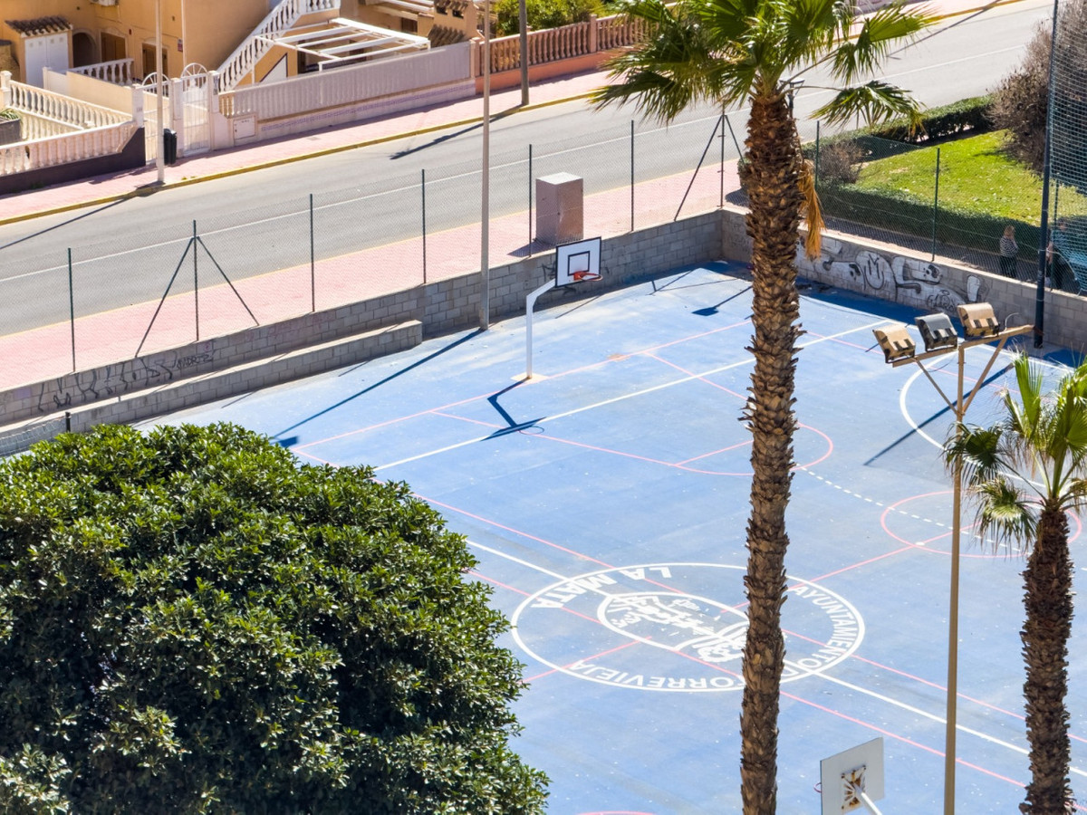 Se vende Ático de 3 dormitorios en Costa Blanca, Alicante, España
