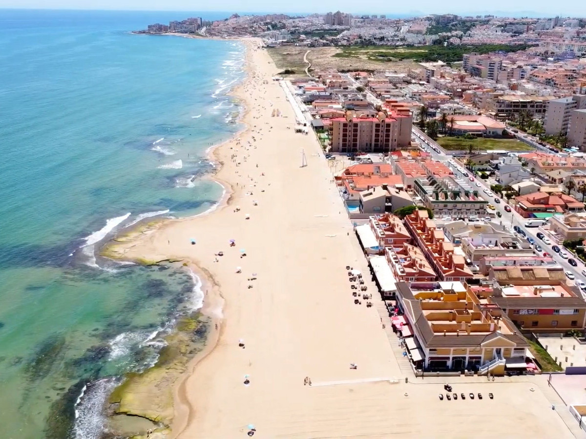 Se vende Ático de 3 dormitorios en Costa Blanca, Alicante, España