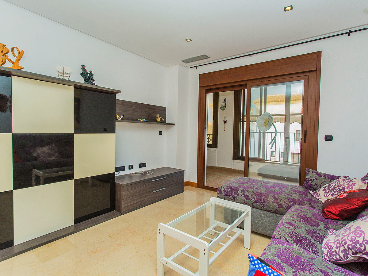 Se vende Apartamento Planta Media de 2 dormitorios en Costa Blanca, Alicante, España