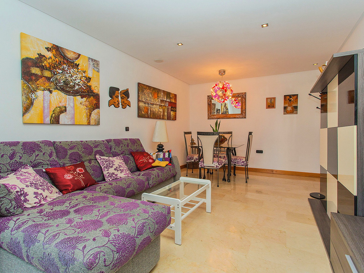 Se vende Apartamento Planta Media de 2 dormitorios en Costa Blanca, Alicante, España