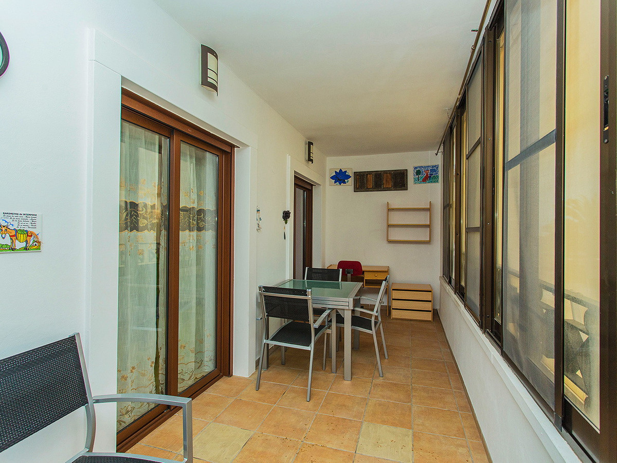 Se vende Apartamento Planta Media de 2 dormitorios en Costa Blanca, Alicante, España