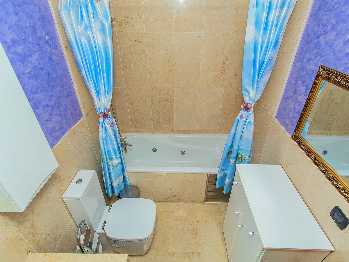 Se vende Apartamento Planta Media de 2 dormitorios en Costa Blanca, Alicante, España