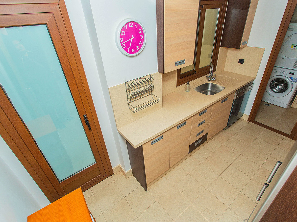 Se vende Apartamento Planta Media de 2 dormitorios en Costa Blanca, Alicante, España