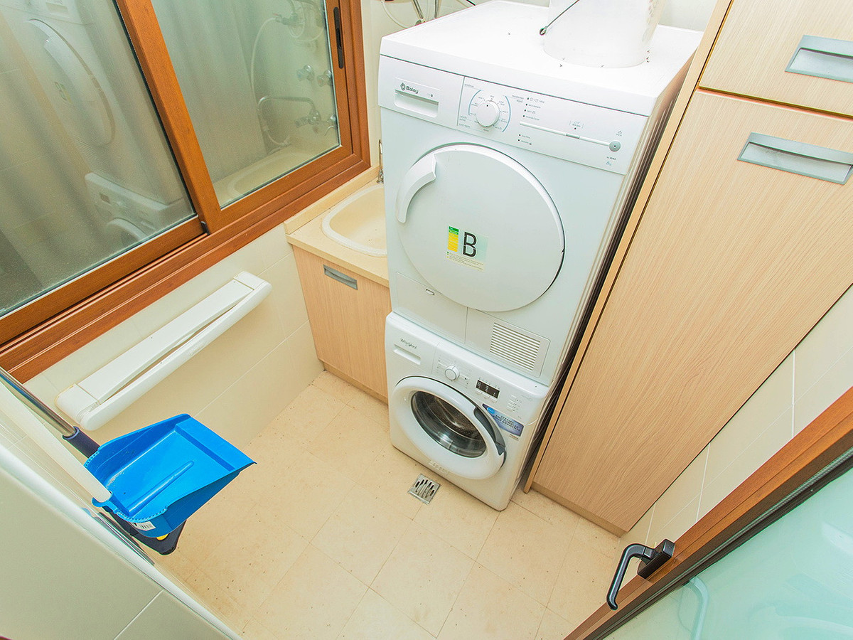 Se vende Apartamento Planta Media de 2 dormitorios en Costa Blanca, Alicante, España