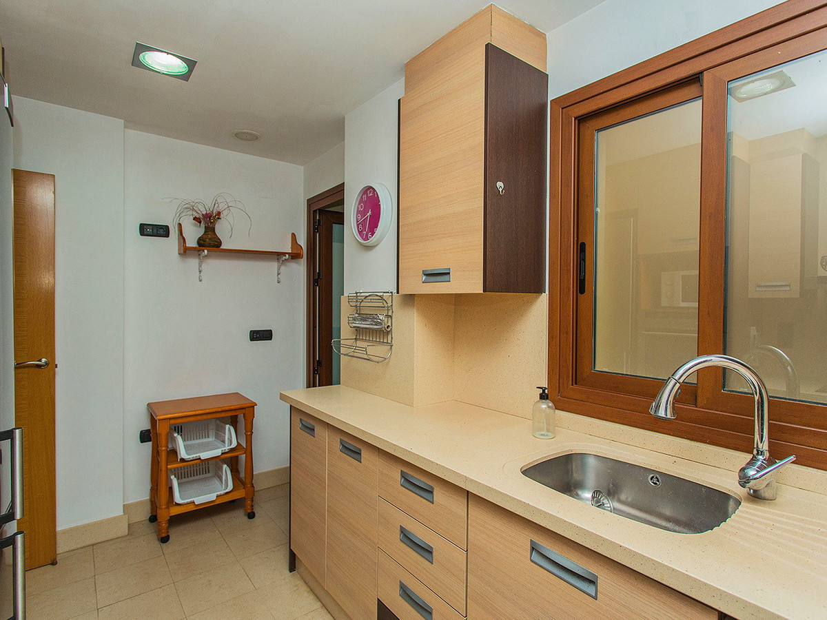 Se vende Apartamento Planta Media de 2 dormitorios en Costa Blanca, Alicante, España