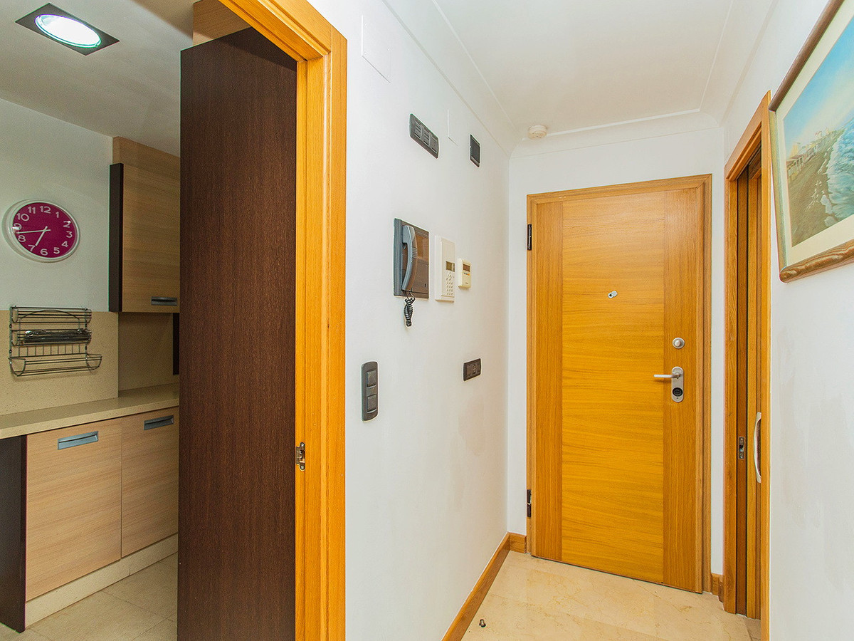 Se vende Apartamento Planta Media de 2 dormitorios en Costa Blanca, Alicante, España