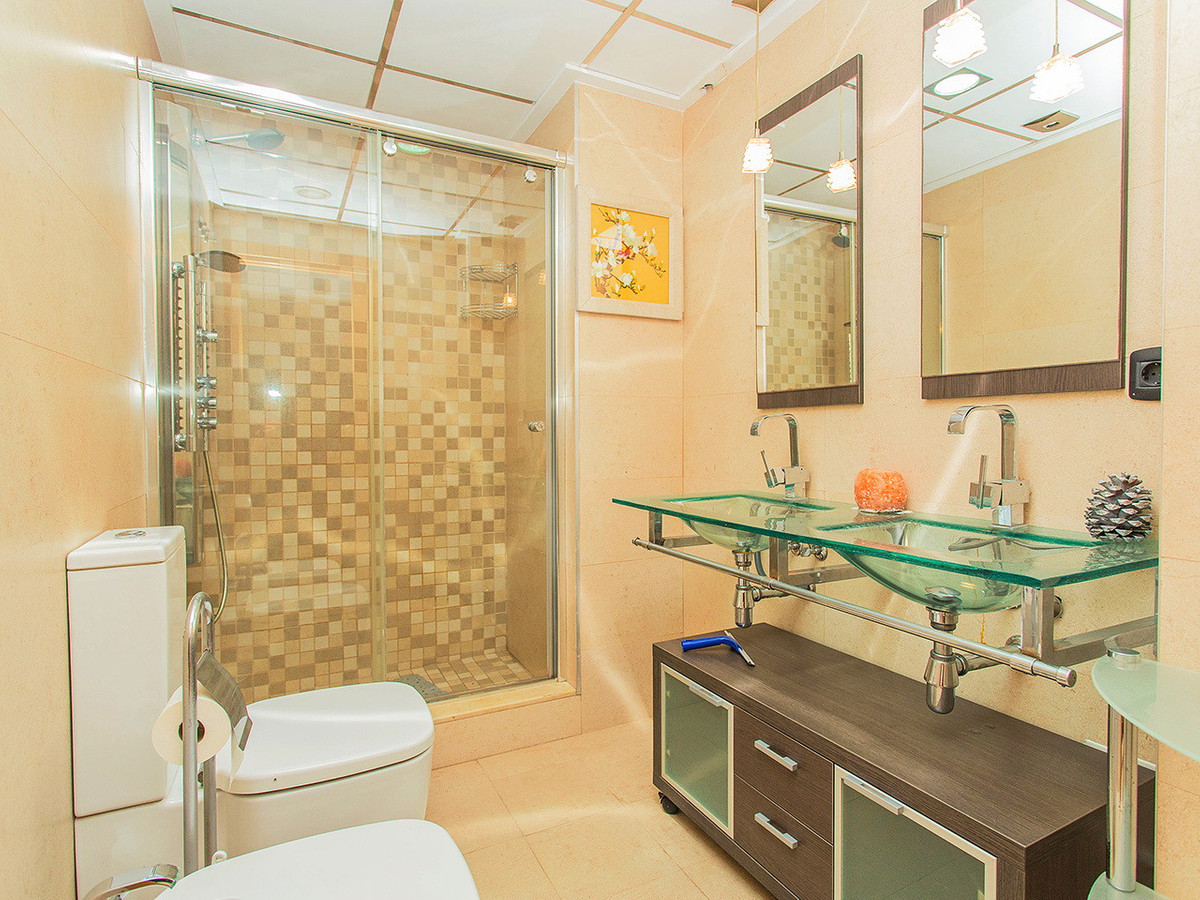 Se vende Apartamento Planta Media de 2 dormitorios en Costa Blanca, Alicante, España