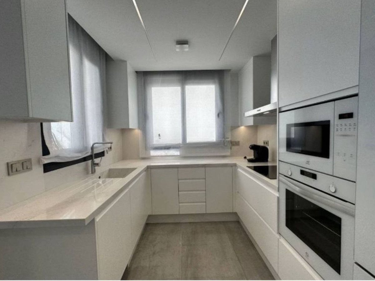 Se vende Villa - Chalet de 3 dormitorios en Costa Blanca, Alicante, España