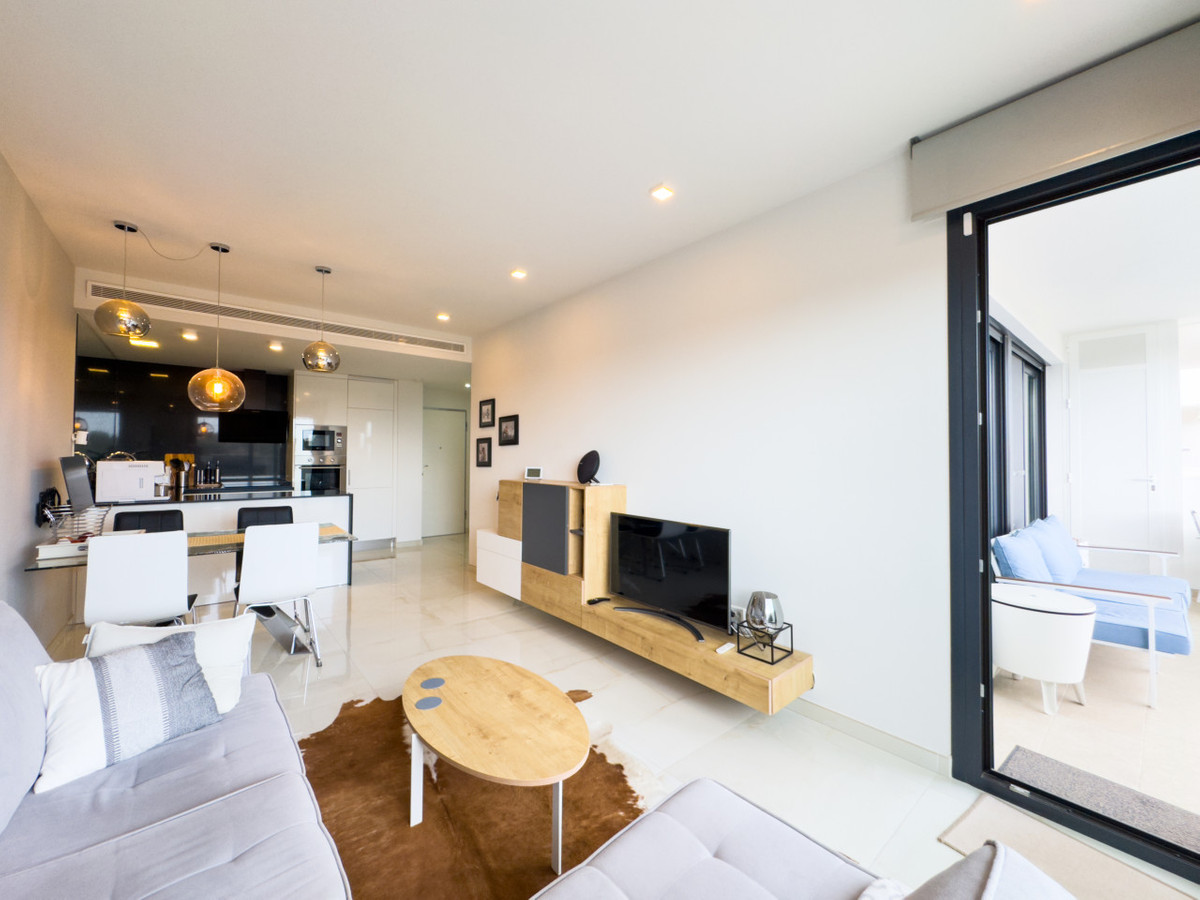 Se vende Apartamento Planta Media de 2 dormitorios en Costa Blanca, Alicante, España