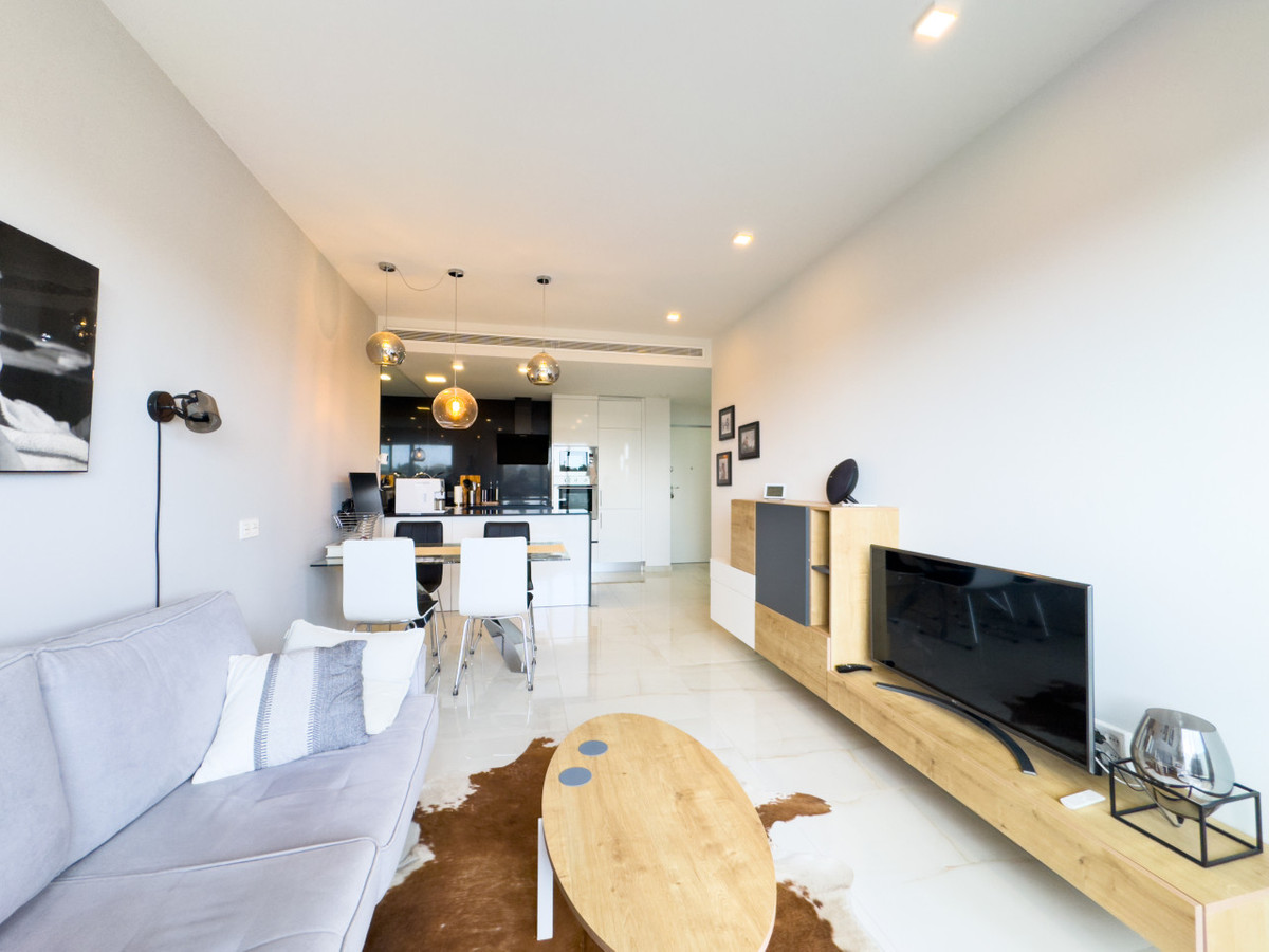 Se vende Apartamento Planta Media de 2 dormitorios en Costa Blanca, Alicante, España