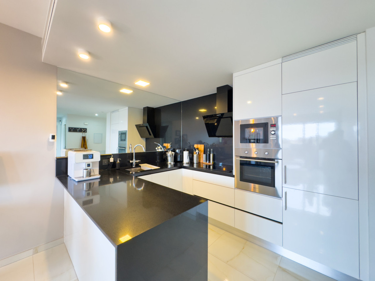 Se vende Apartamento Planta Media de 2 dormitorios en Costa Blanca, Alicante, España