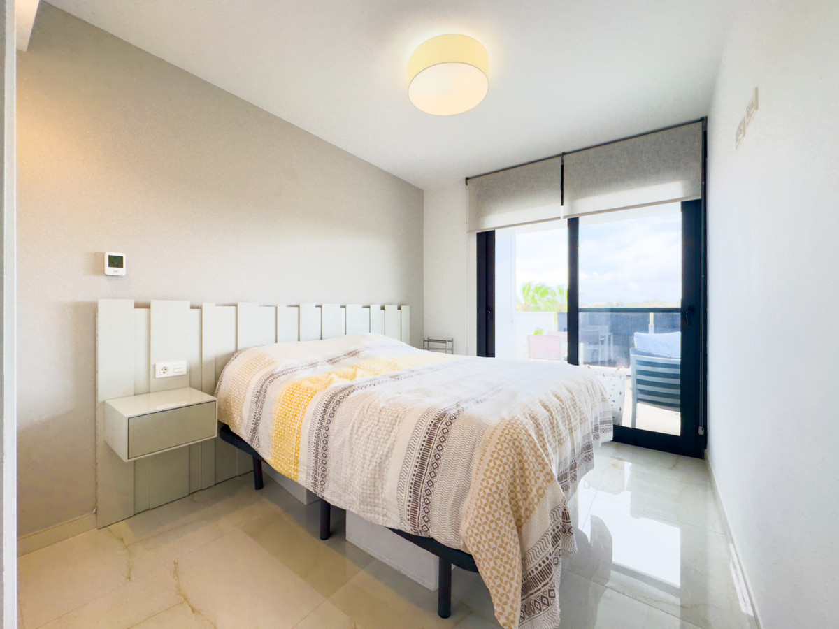 Se vende Apartamento Planta Media de 2 dormitorios en Costa Blanca, Alicante, España