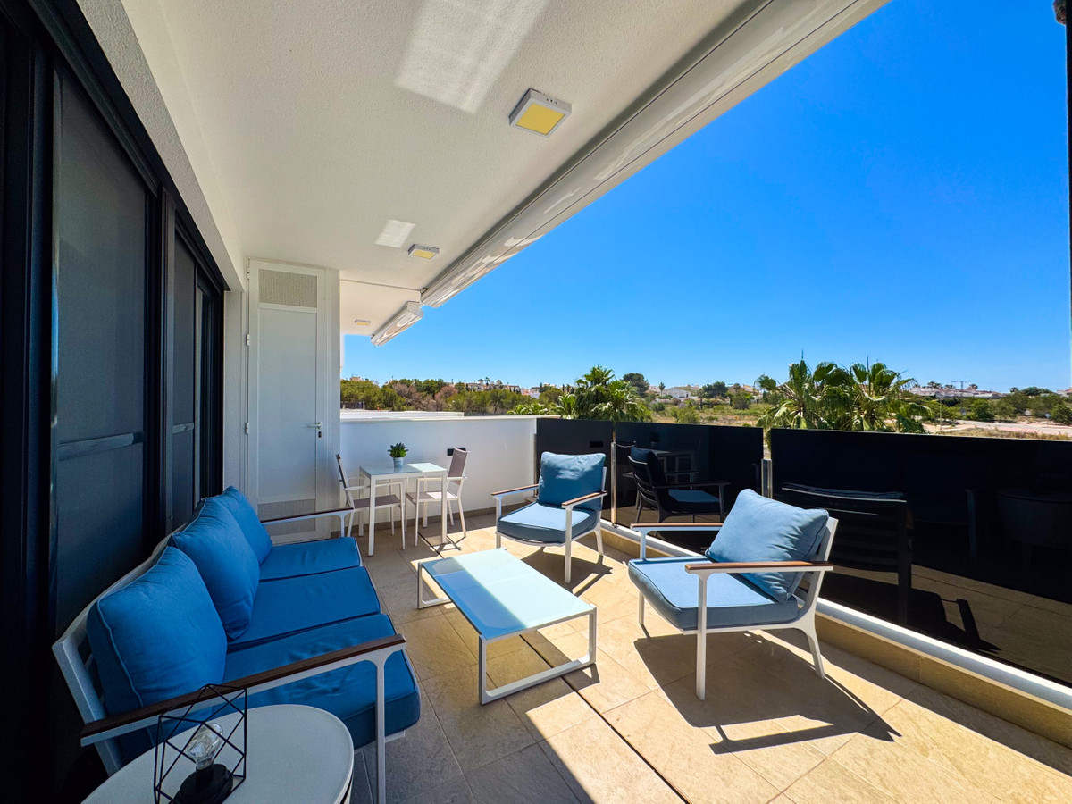 Se vende Apartamento Planta Media de 2 dormitorios en Costa Blanca, Alicante, España