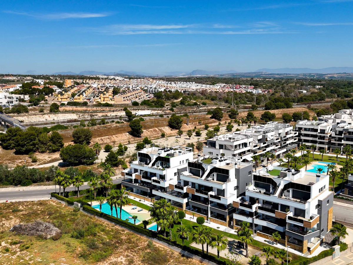 Se vende Apartamento Planta Media de 2 dormitorios en Costa Blanca, Alicante, España