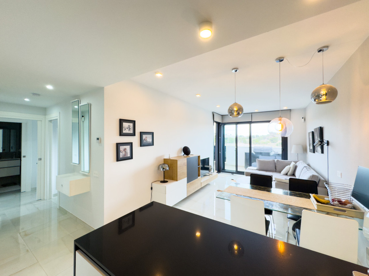 Se vende Apartamento Planta Media de 2 dormitorios en Costa Blanca, Alicante, España