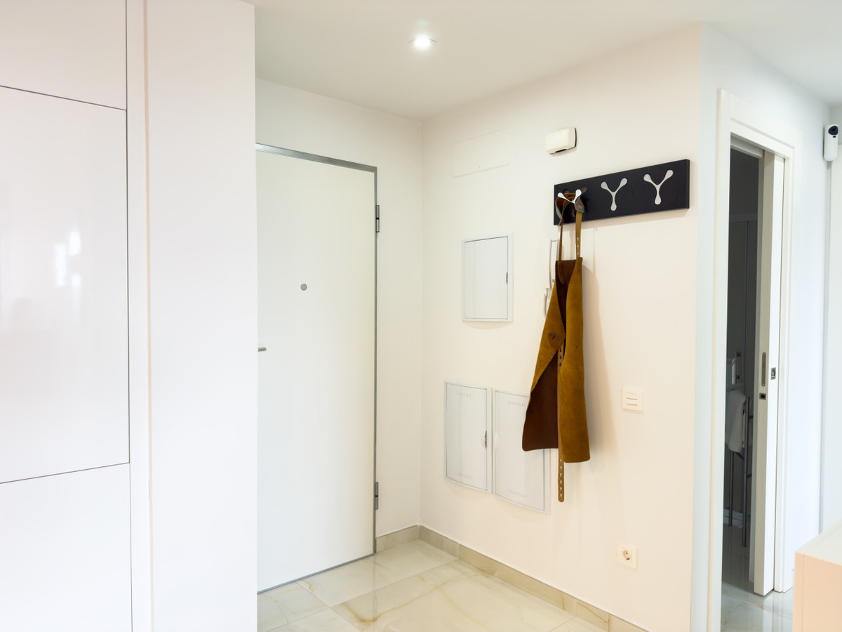 Se vende Apartamento Planta Media de 2 dormitorios en Costa Blanca, Alicante, España
