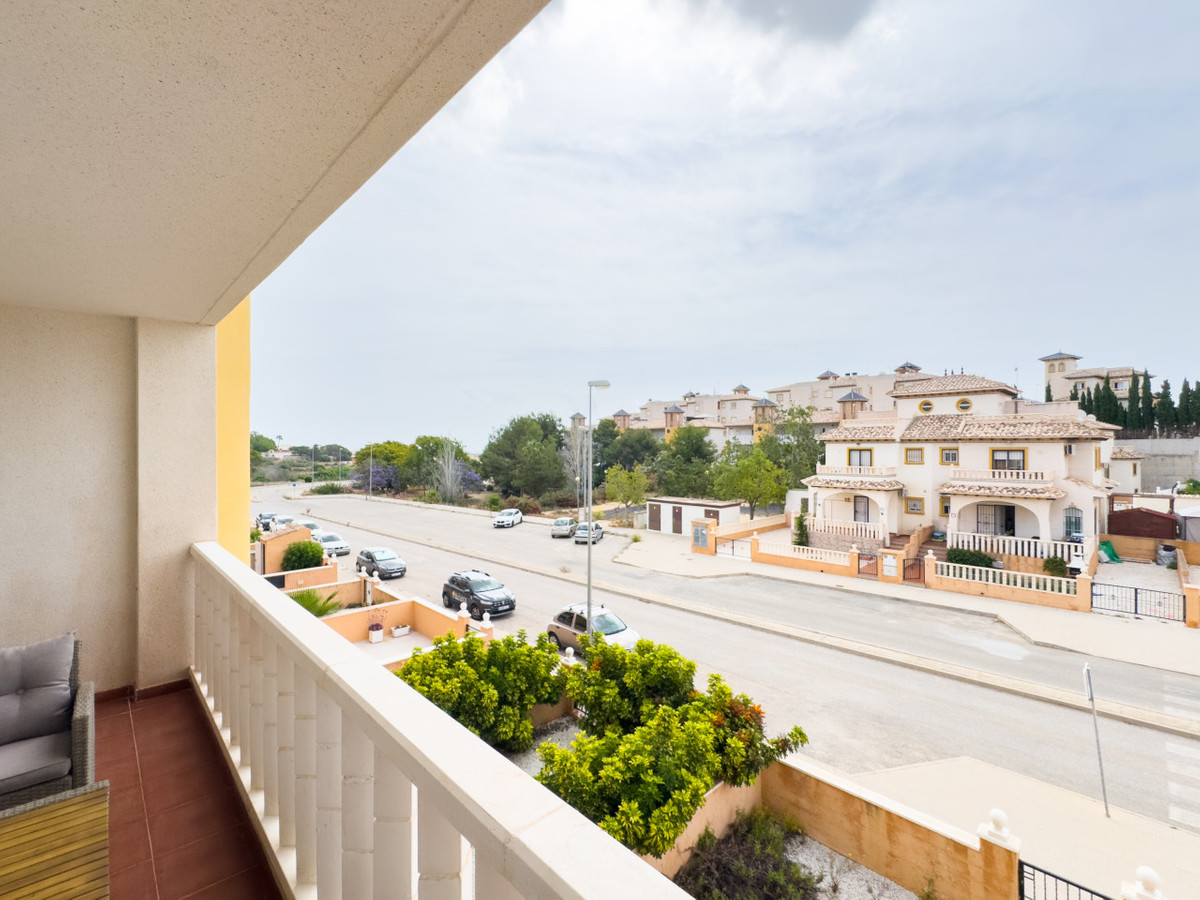 Se vende Apartamento Planta Media de 2 dormitorios en Costa Blanca, Alicante, España