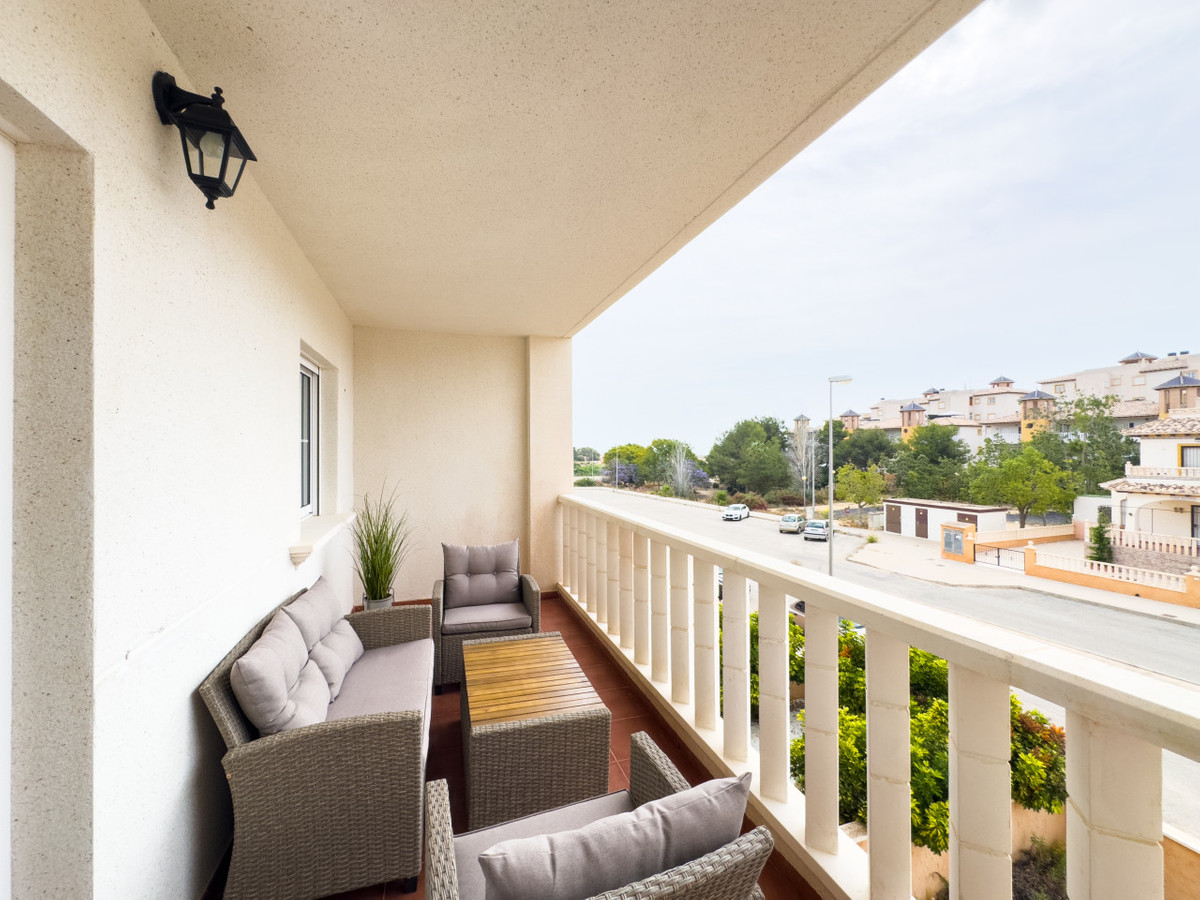 Se vende Apartamento Planta Media de 2 dormitorios en Costa Blanca, Alicante, España