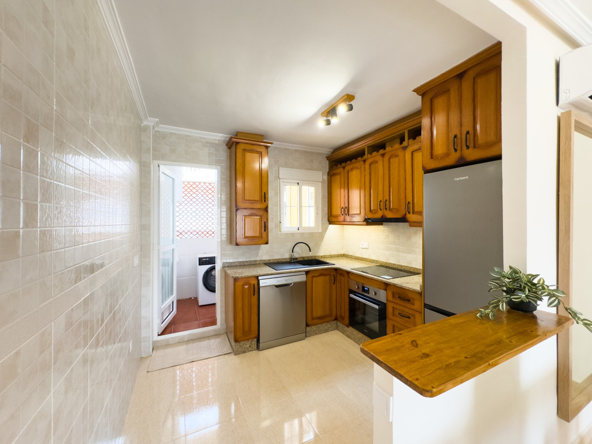 Se vende Apartamento Planta Media de 2 dormitorios en Costa Blanca, Alicante, España