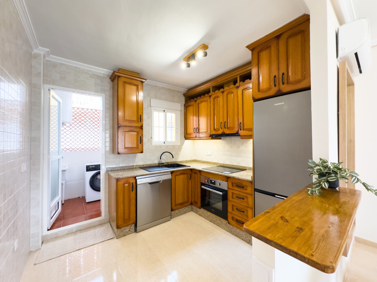 Se vende Apartamento Planta Media de 2 dormitorios en Costa Blanca, Alicante, España