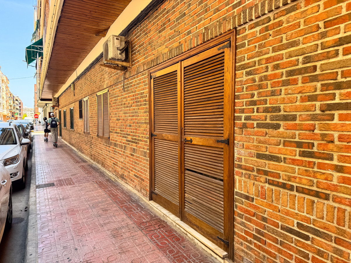 Se vende Apartamento Planta Baja de 3 dormitorios en Costa Blanca, Alicante, España
