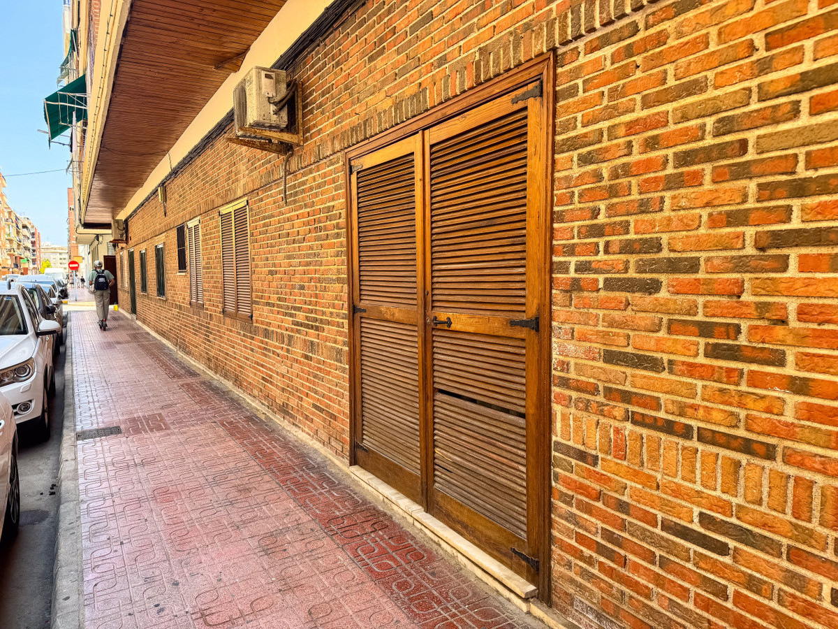 Se vende Apartamento Planta Baja de 3 dormitorios en Costa Blanca, Alicante, España